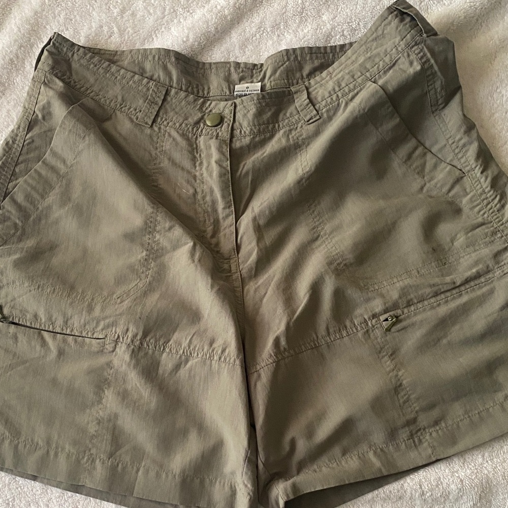 Casual Women's Cargo Shorts in Khaki
